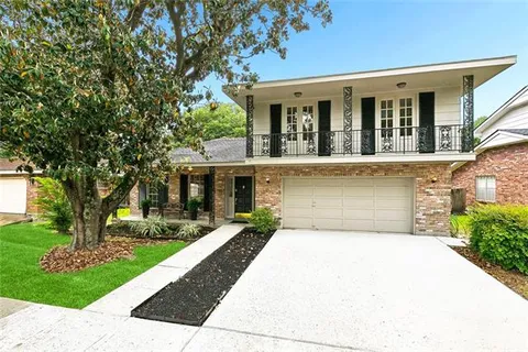 $305,000 | 3715 Mimosa Court, New Orleans, LA 70131