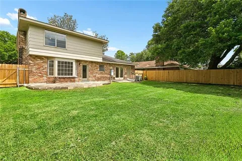 $305,000 | 3715 Mimosa Court, New Orleans, LA 70131