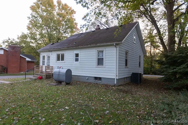 $219,900 | 1515 Tunnel Mill Road, Charlestown, IN 47111
