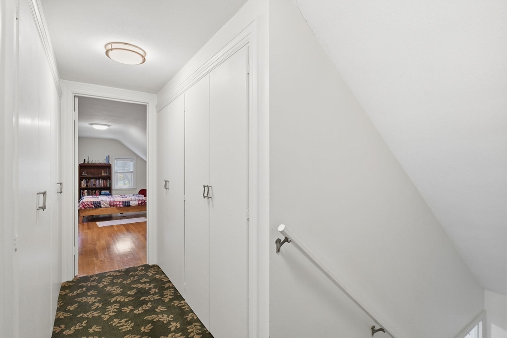 324 Farmington Road Longmeadow, MA 01106 - Photo 31 of 42