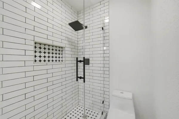 $1,870 | 2100 Tanglewilde Street, Unit 625, Houston, TX 77063