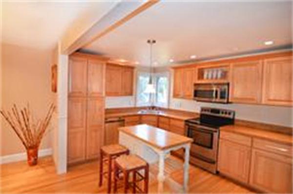 21 Dogwood Road Littleton, MA 01460 - Photo 3 of 29 Gallery Image 3