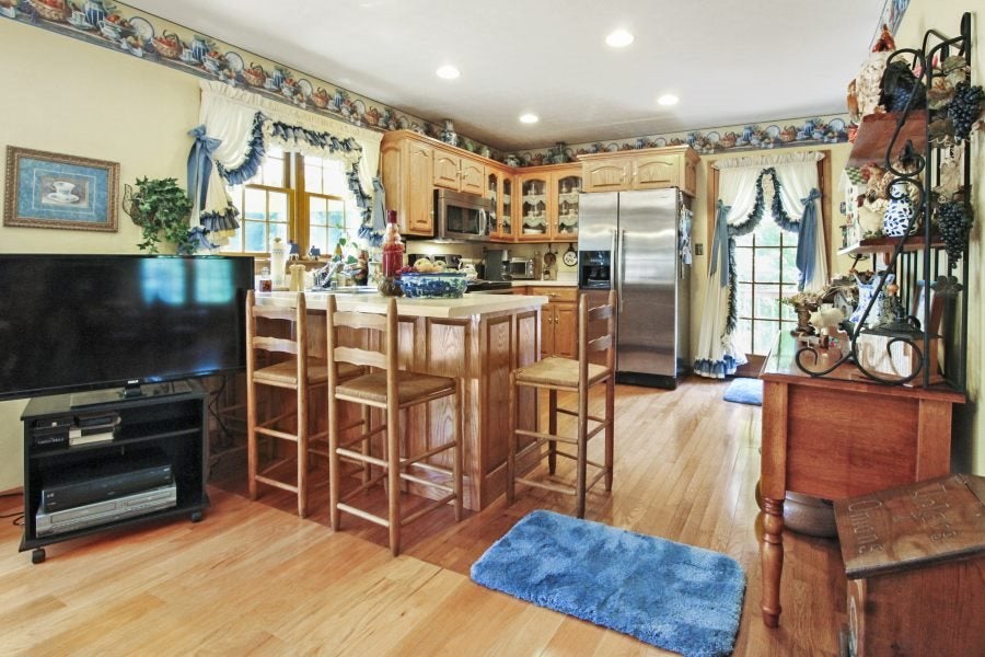 458 Riherd Estates Road Park City, KY 42160 - Photo 6 of 23 Gallery Image 6