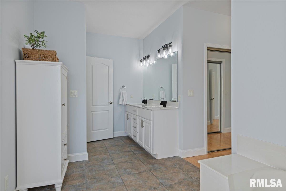 1609 Cressa Court Springfield, IL 62704 - Photo 25 of 41