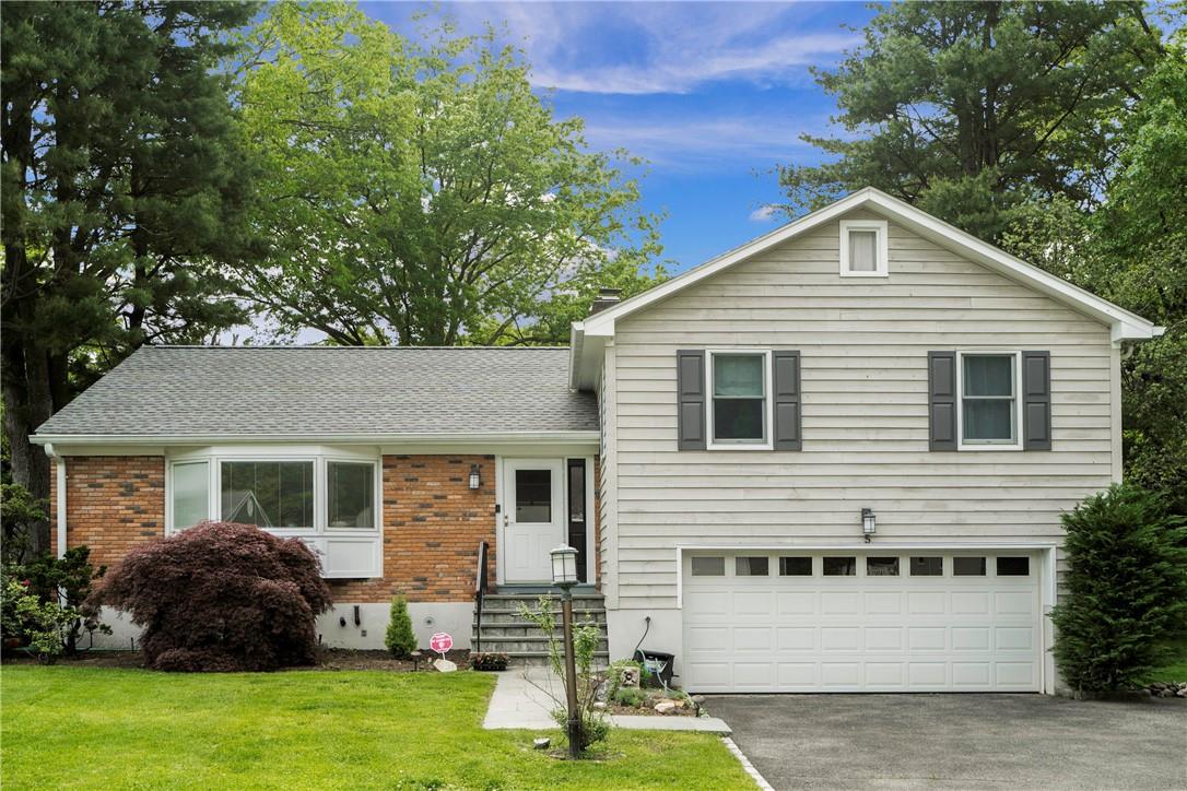 Welcome Home to 5 Concord Place!