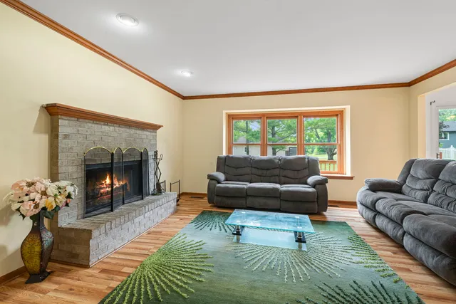 $3,000 | 630 Maple Court, Elburn, IL 60119