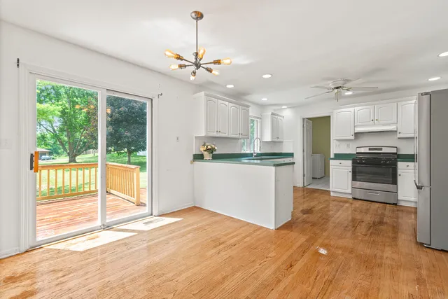 $3,000 | 630 Maple Court, Elburn, IL 60119