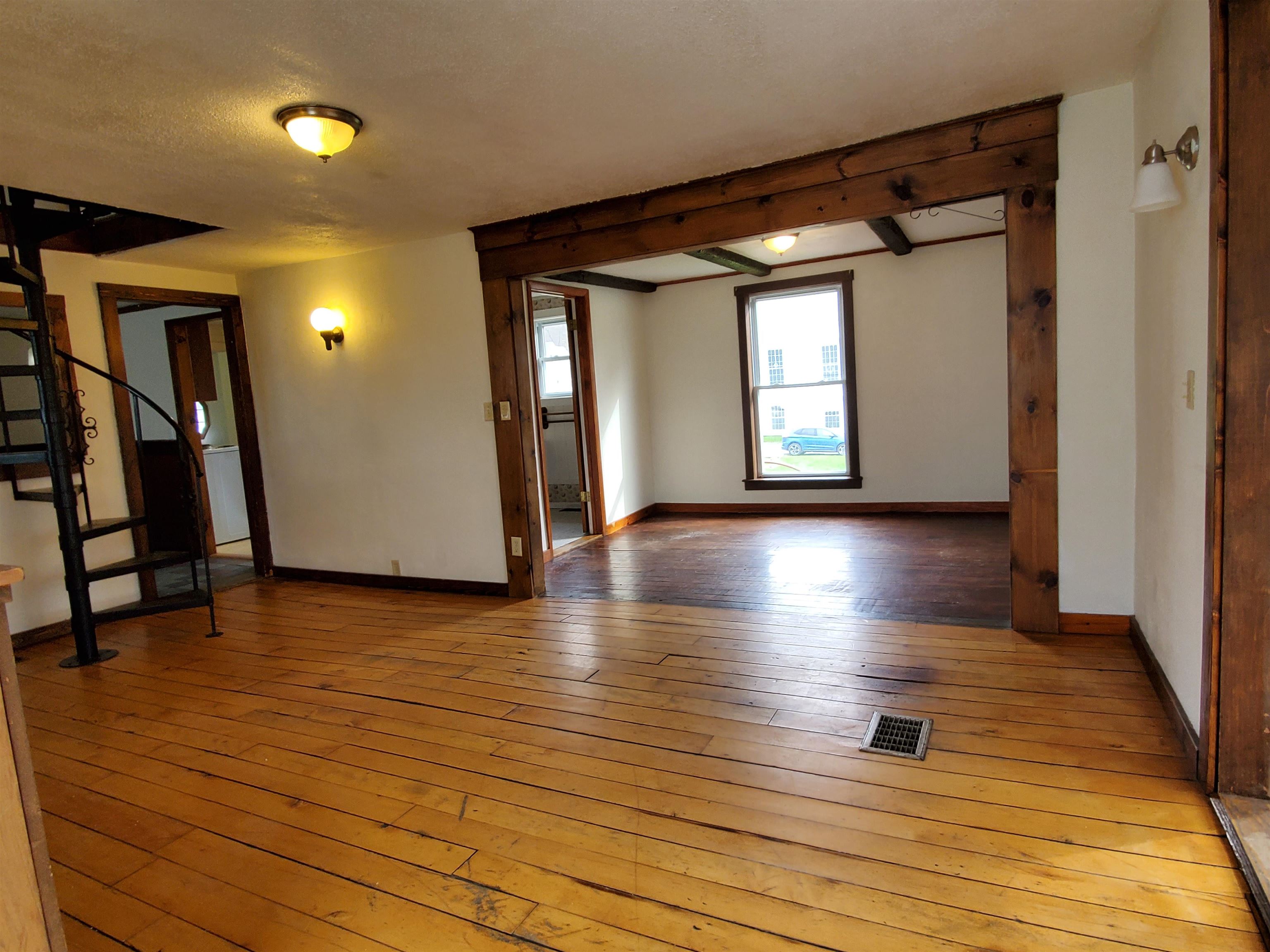 449 Main Street Concord, VT 05824 - Photo 11 of 40