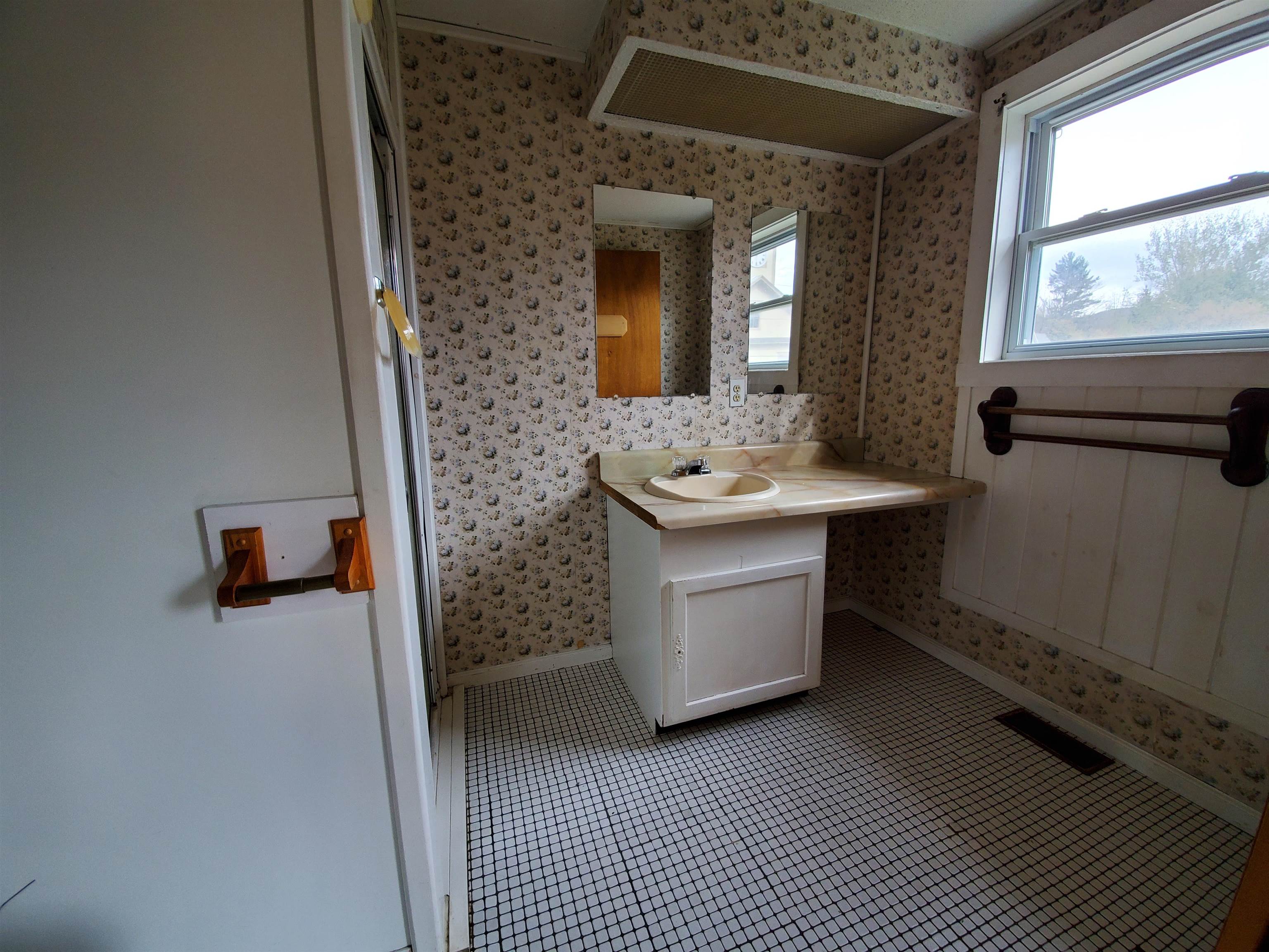 449 Main Street Concord, VT 05824 - Photo 20 of 40