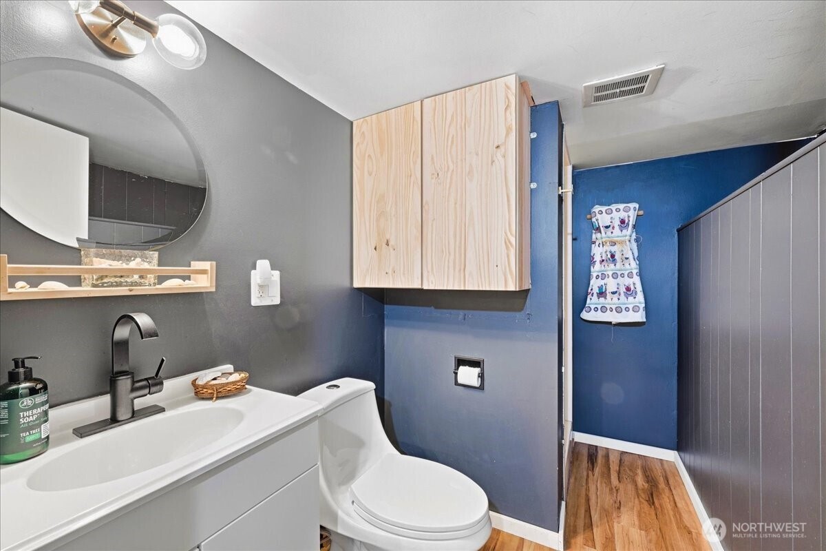 8629 36th Avenue Southwest Seattle, WA 98126 - Photo 31 of 38 Gallery Image 31