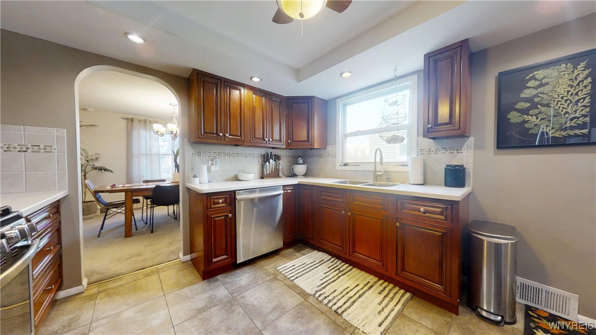 1364 Ellicott Creek Road Tonawanda, NY 14150 - Photo 13 of 48