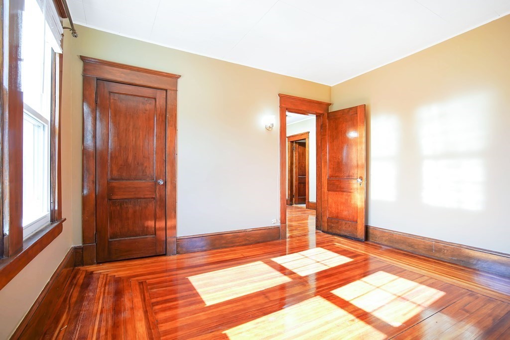 170 Berkshire Street Springfield, MA 01151 - Photo 19 of 41
