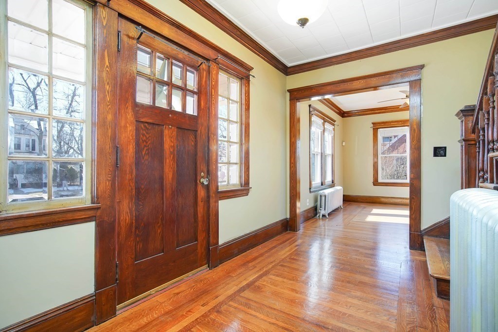 170 Berkshire Street Springfield, MA 01151 - Photo 3 of 41