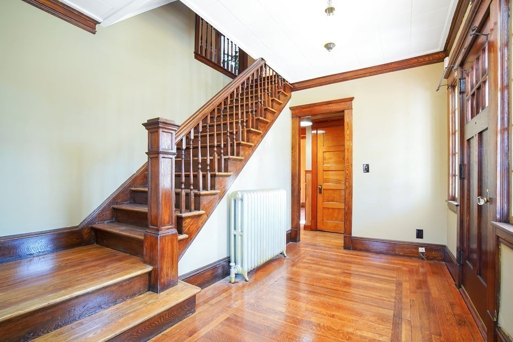 170 Berkshire Street Springfield, MA 01151 - Photo 4 of 41