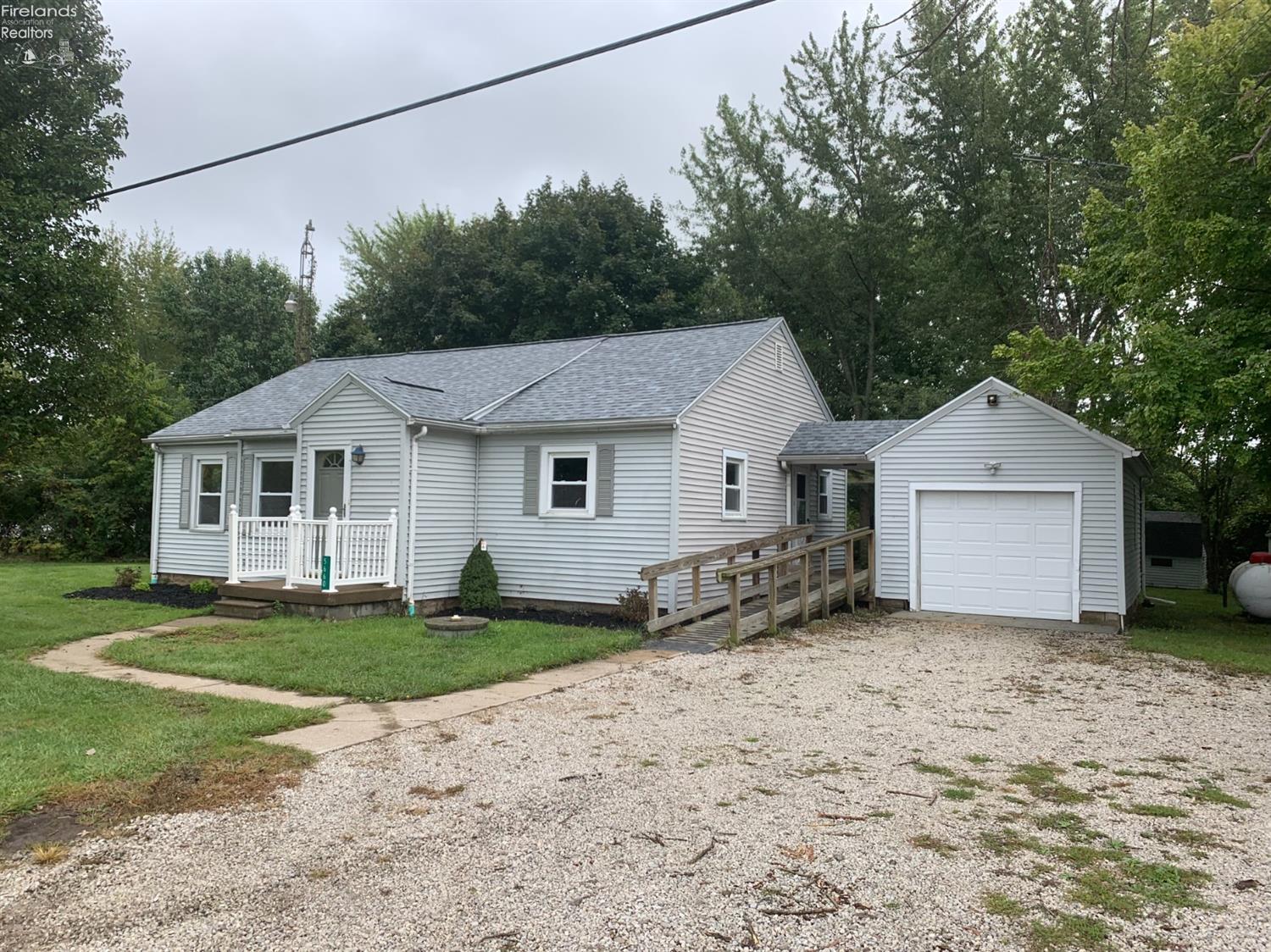 5660 West Fremont Road Port Clinton, OH 43452 - Photo 2 of 36 Gallery Image 2