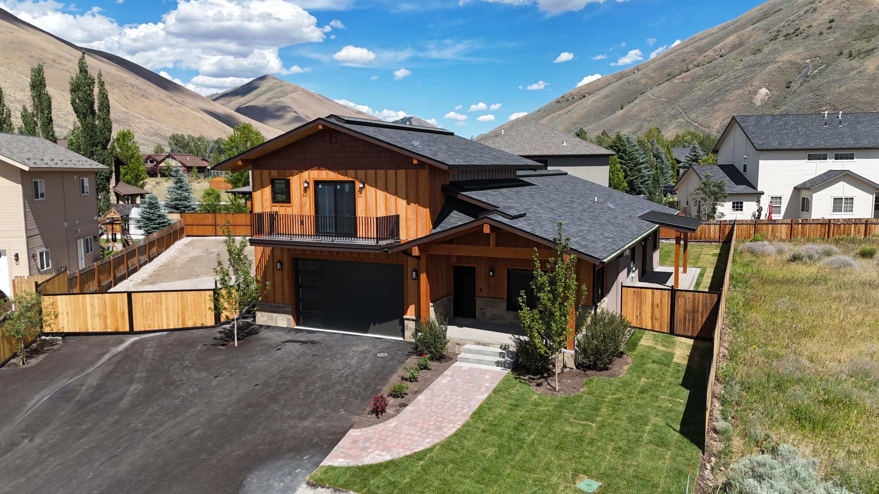 471 Maple Ridge Loop Bellevue, ID 83313 - Photo 2 of 12 Maple Ridge Angled View
