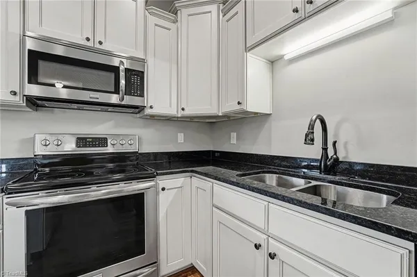 $349,000 | 7001 Kiley Court, Liberty, NC 27298