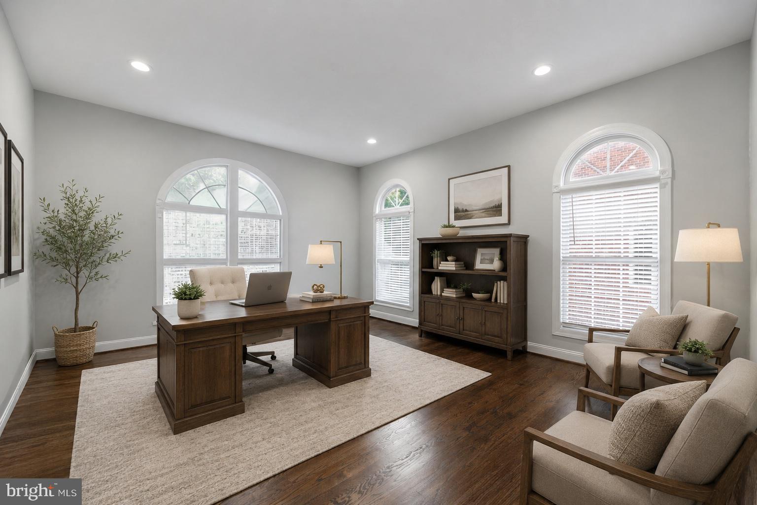 6039 Deer Ridge Trail Springfield, VA 22150 - Photo 11 of 103