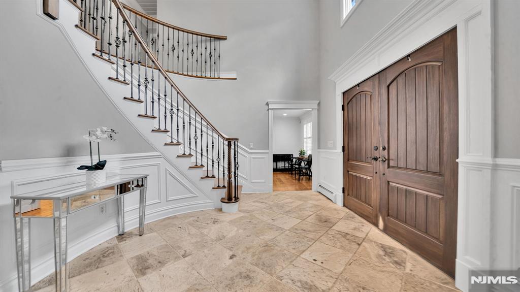 26 Devonshire Road Cresskill, NJ 07626 - Photo 4 of 47