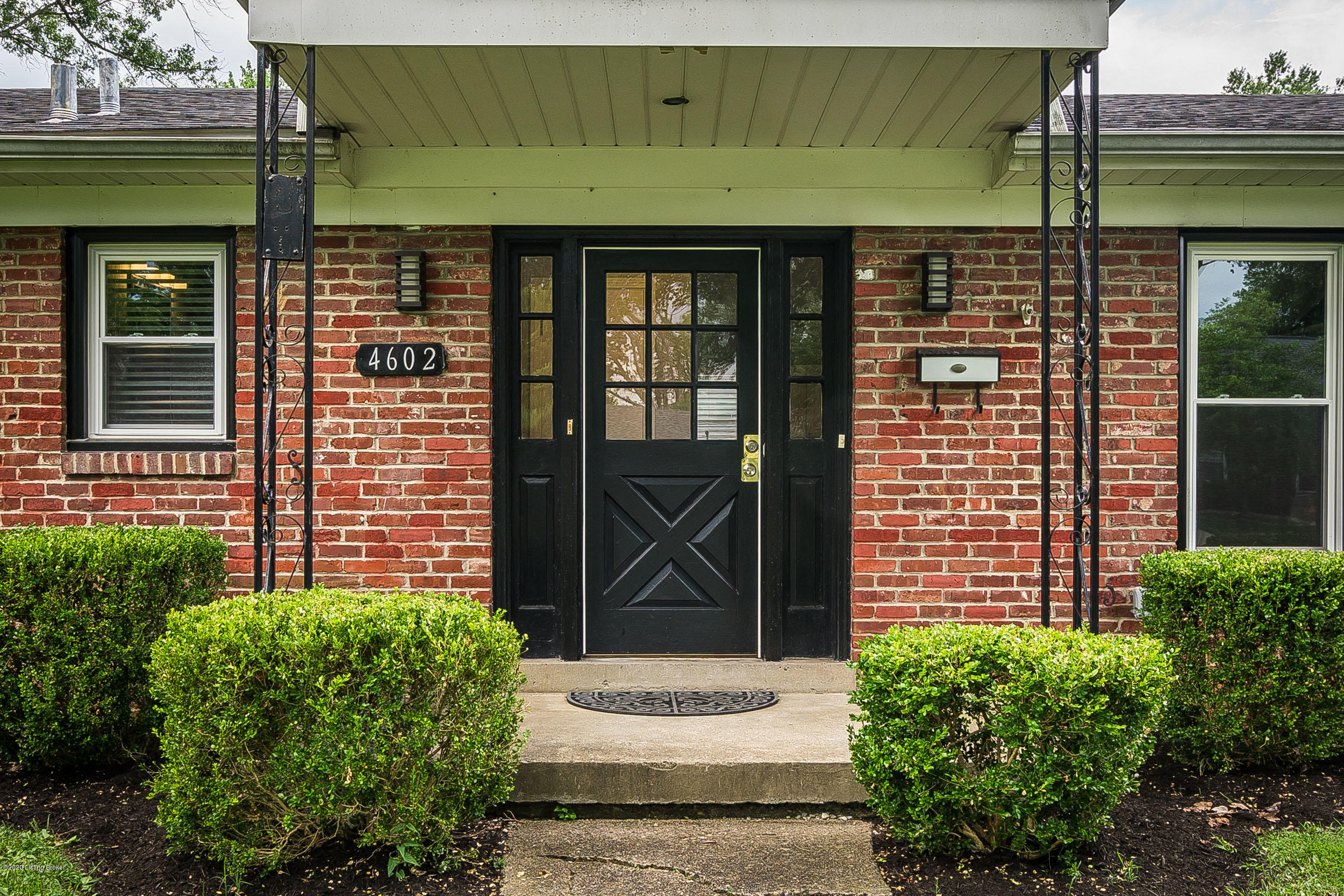 4602 Fox Run Road Louisville, KY 40207 - Photo 6 of 48 4602 Fox Run Road-14