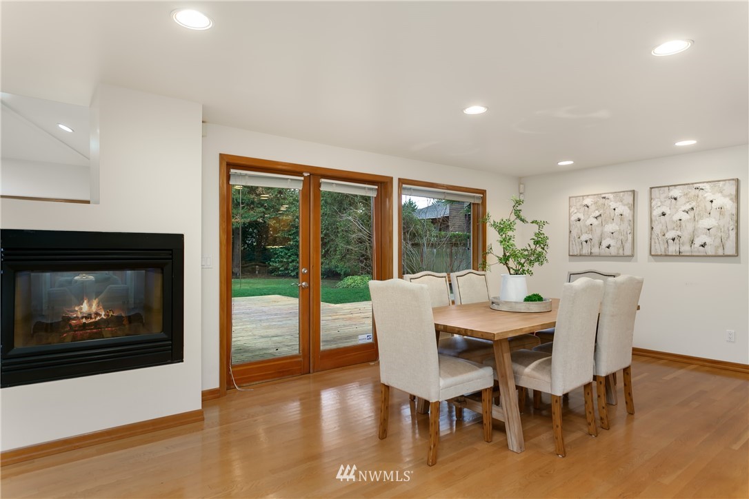 3123 Hunts Point Road Hunts Point, WA 98004 - Photo 6 of 25