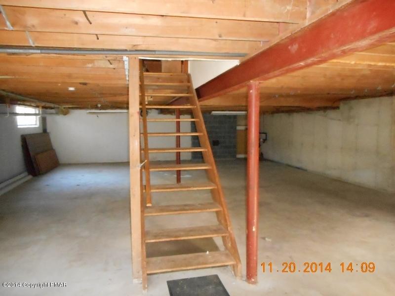 1305 Kilmer Road Tobyhanna, PA 18466 - Photo 10 of 12 139 (800x600)