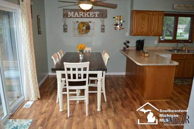 12343 Grafton Road Carleton, MI 48117 - Photo 11 of 20