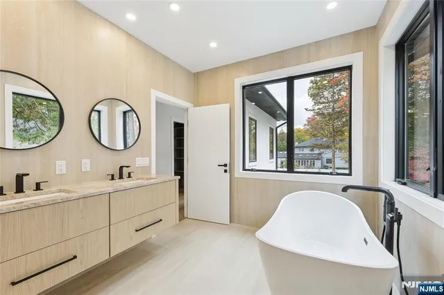 $3,790,000 | 84 Depeyster Avenue, Tenafly, NJ 07670