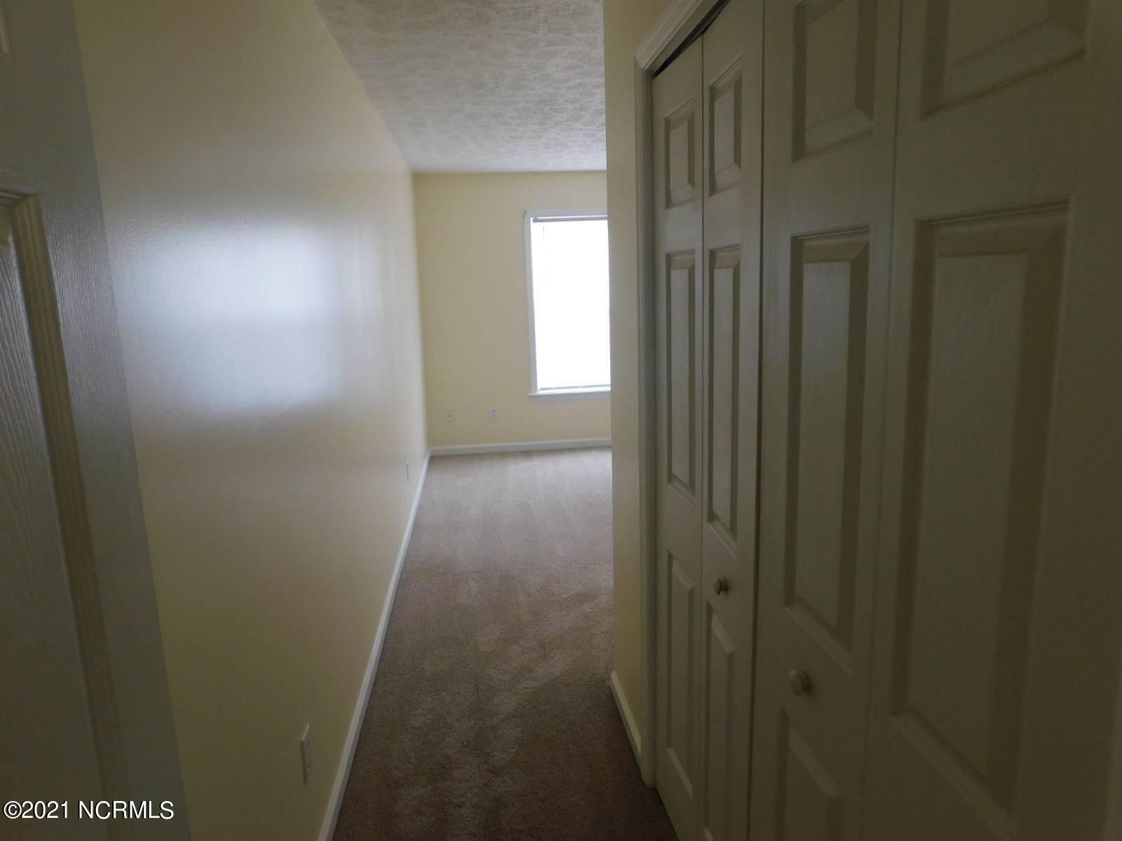 307 Church Road Havelock, NC 28532 - Photo 11 of 27 Master Entry