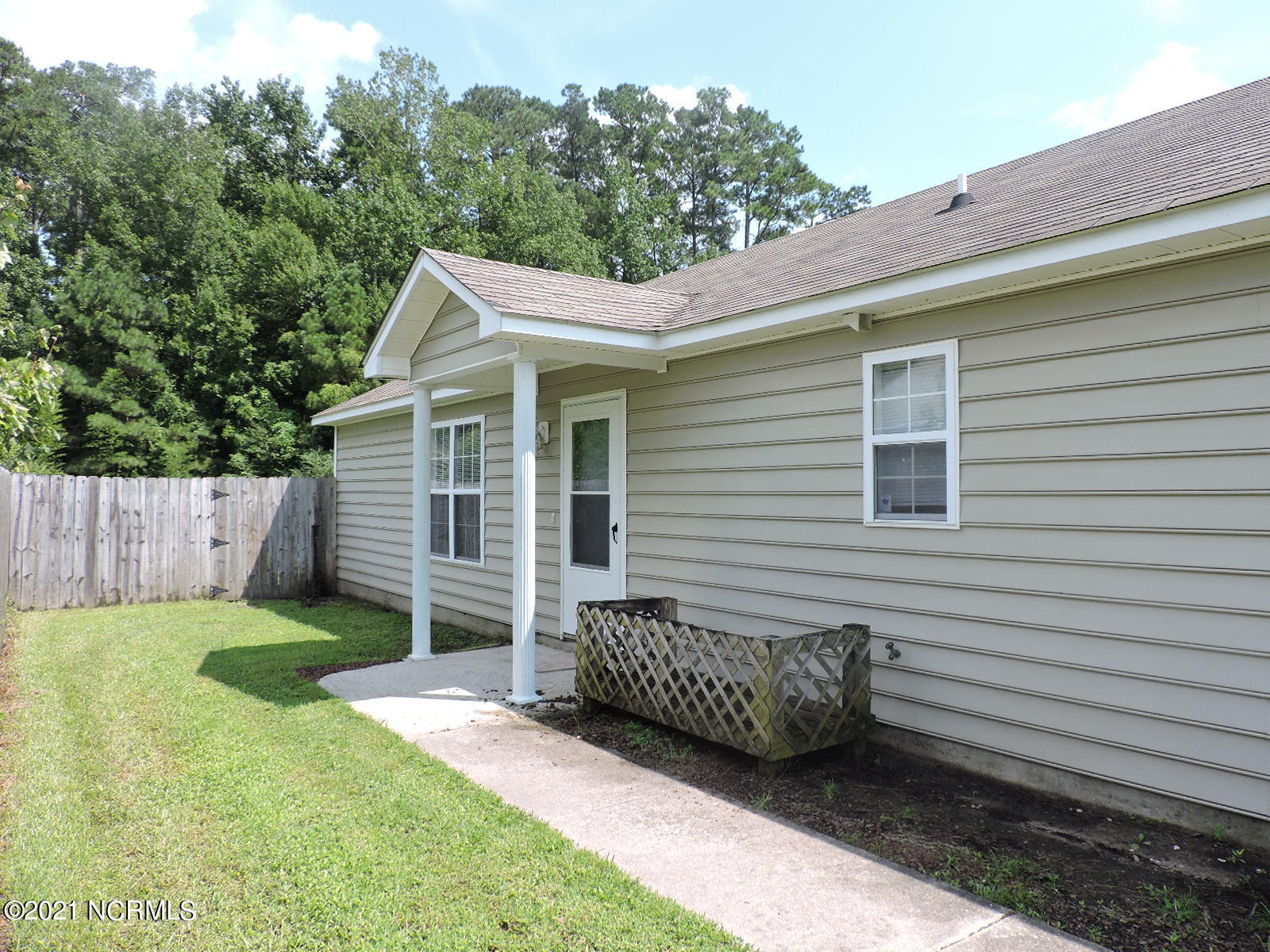 307 Church Road Havelock, NC 28532 - Photo 4 of 27 8-24-17_003 Front Door