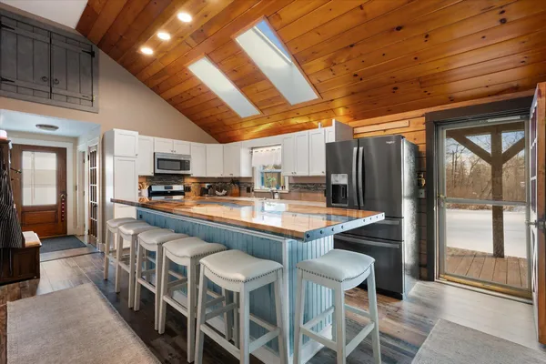 $435,000 | 12 Irish Lane, Winterport, ME 04496