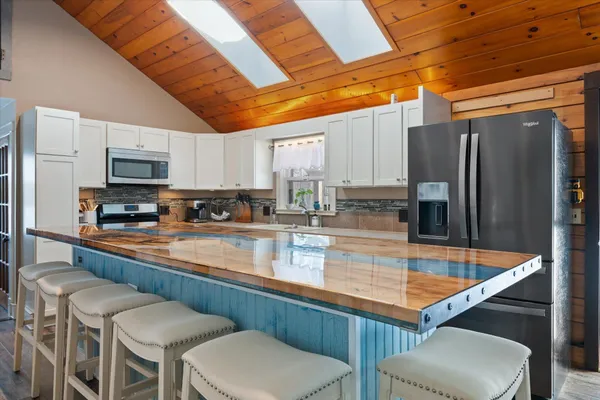 $435,000 | 12 Irish Lane, Winterport, ME 04496