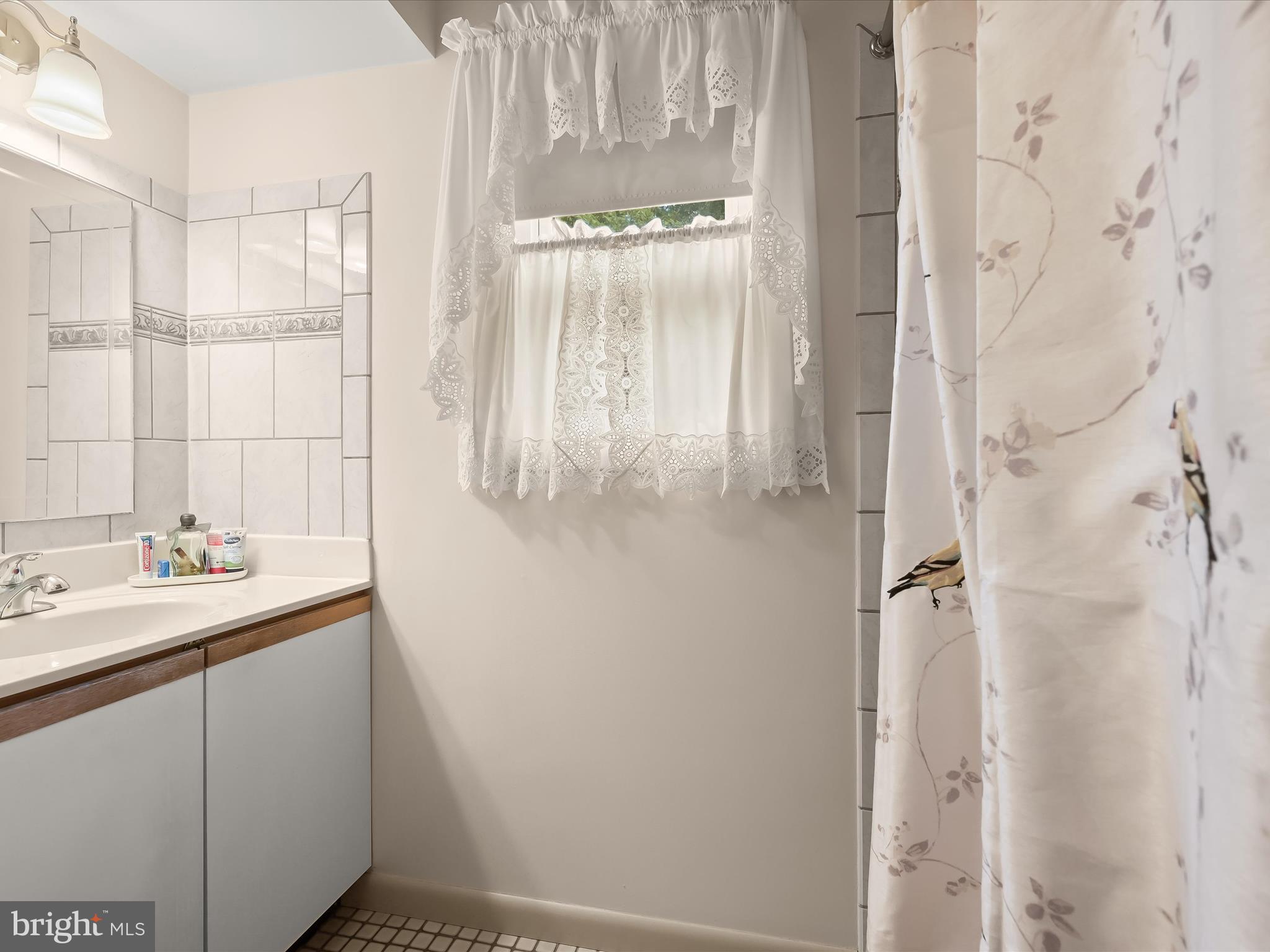 512 Grovethorn Road Middle River, MD 21220 - Photo 27 of 49 Second Full Bathroom