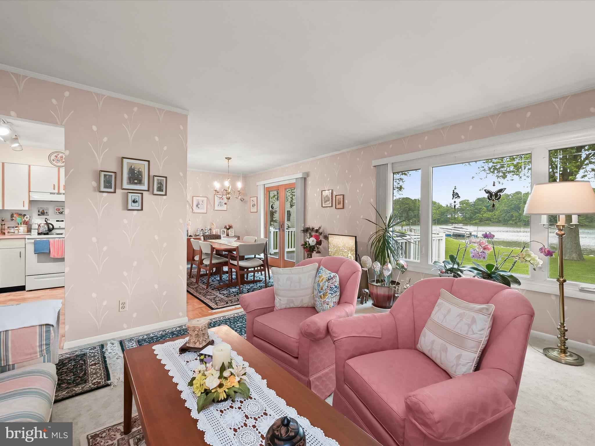 512 Grovethorn Road Middle River, MD 21220 - Photo 7 of 49 Living Room