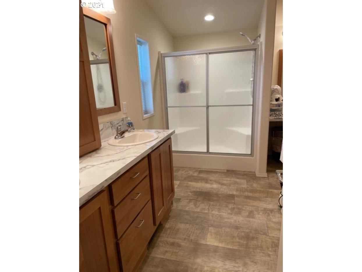 4915 Swegle Road Northeast, Unit 24 Salem, OR 97301 - Photo 17 of 26