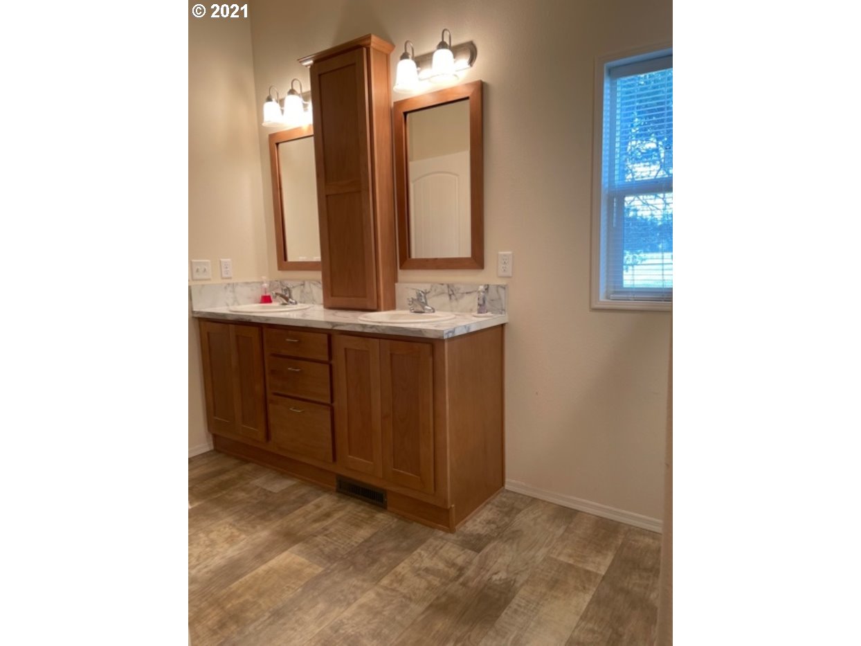 4915 Swegle Road Northeast, Unit 24 Salem, OR 97301 - Photo 18 of 26