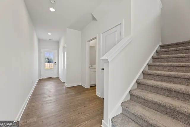 $489,990 | 5439 Aurora Trail, Flowery Branch, GA 30542