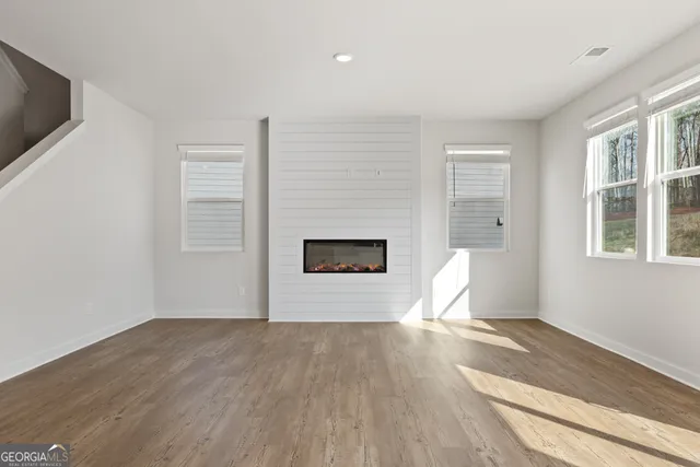 $489,990 | 5439 Aurora Trail, Flowery Branch, GA 30542