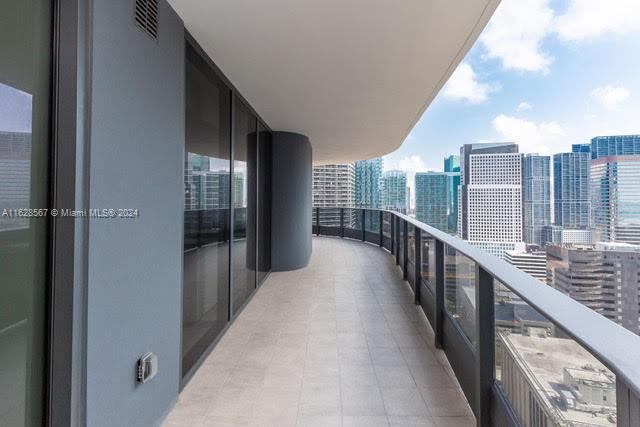 1000 Brickell Plaza, Unit 4015 Miami, FL 33131 - Photo 28 of 29 a view of balcony with city view