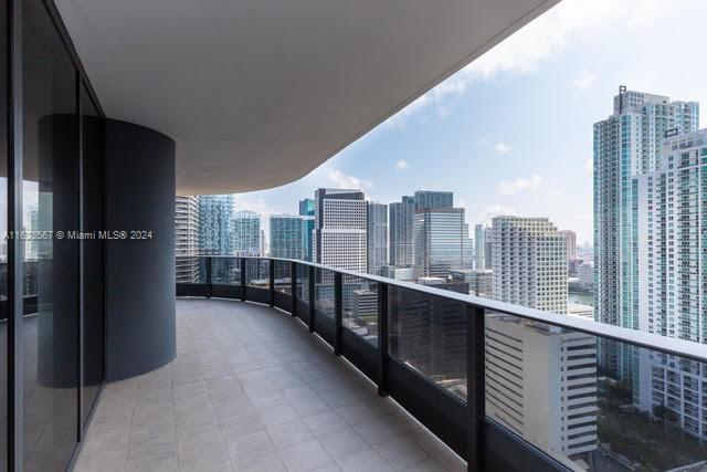 1000 Brickell Plaza, Unit 4015 Miami, FL 33131 - Photo 29 of 29 a view of balcony with city view