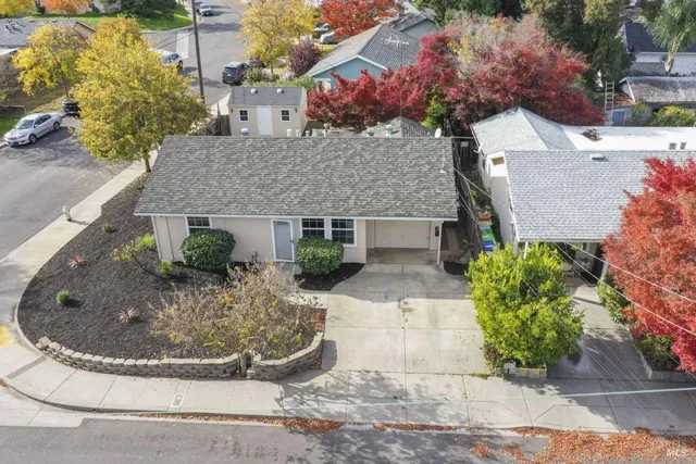 $675,000 | 1295 Hemlock Street, Napa, CA 94559