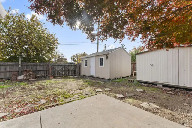 $675,000 | 1295 Hemlock Street, Napa, CA 94559