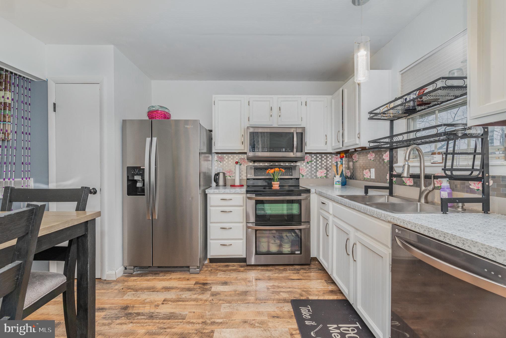 5161 Erie Road Harrisburg, PA 17111 - Photo 11 of 32 Gallery Image 11