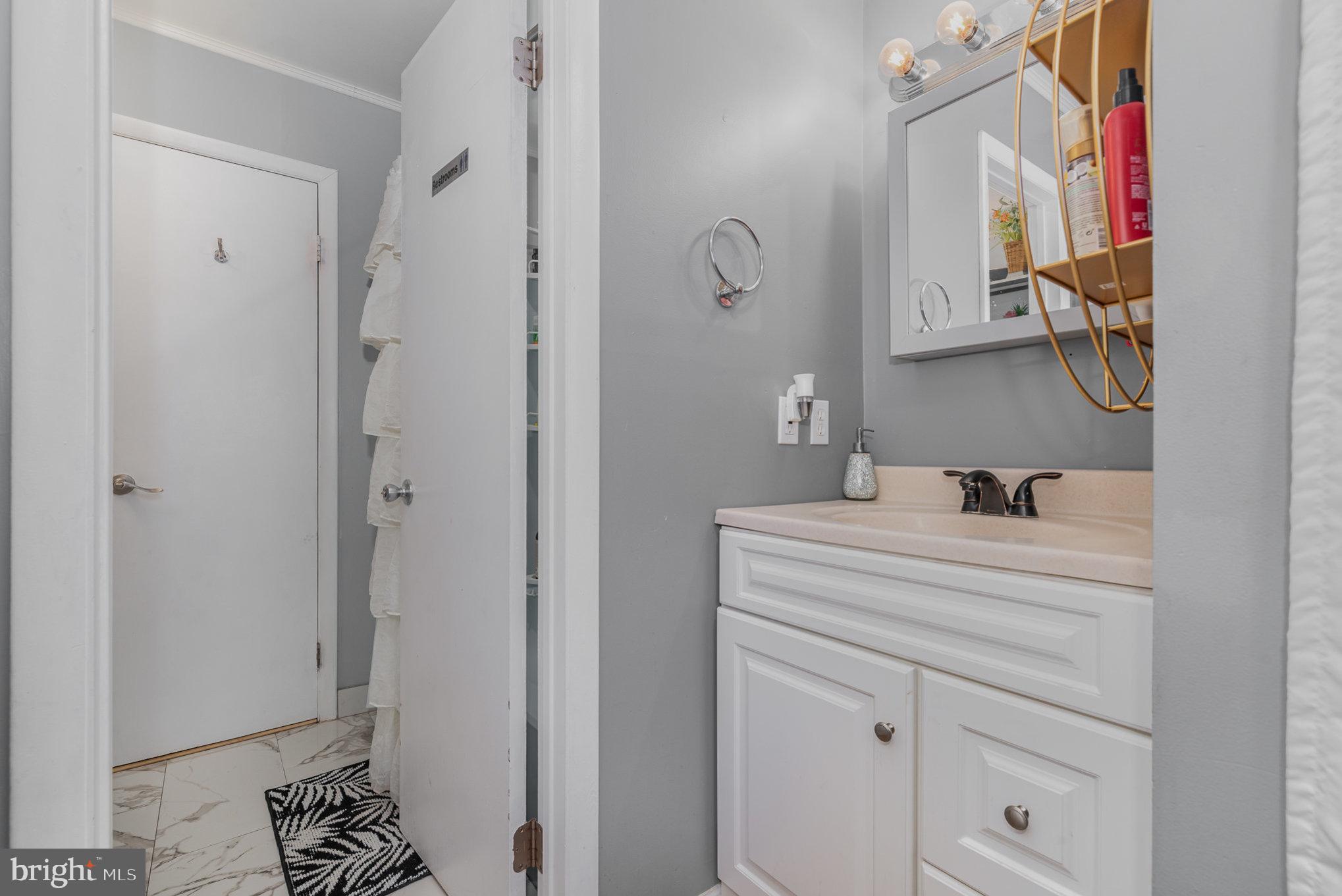 5161 Erie Road Harrisburg, PA 17111 - Photo 15 of 32 Gallery Image 15