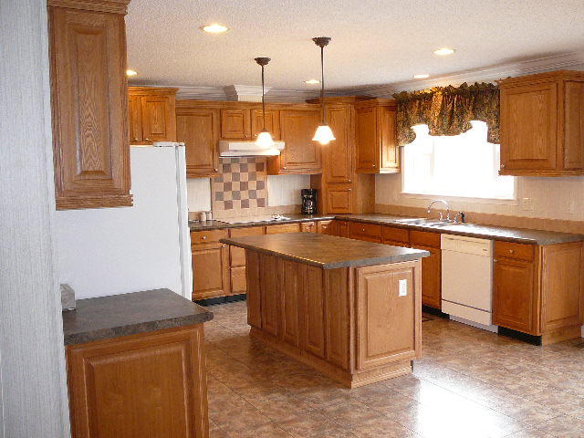 125 Pineridge Road Elloree, SC 29047 - Photo 10 of 29 Additional Kitchen