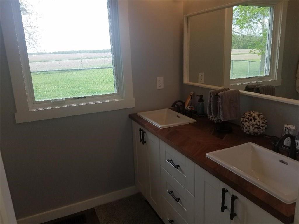 12575 Walters Road Martinsville, IN 46151 - Photo 11 of 42 Gallery Image 11