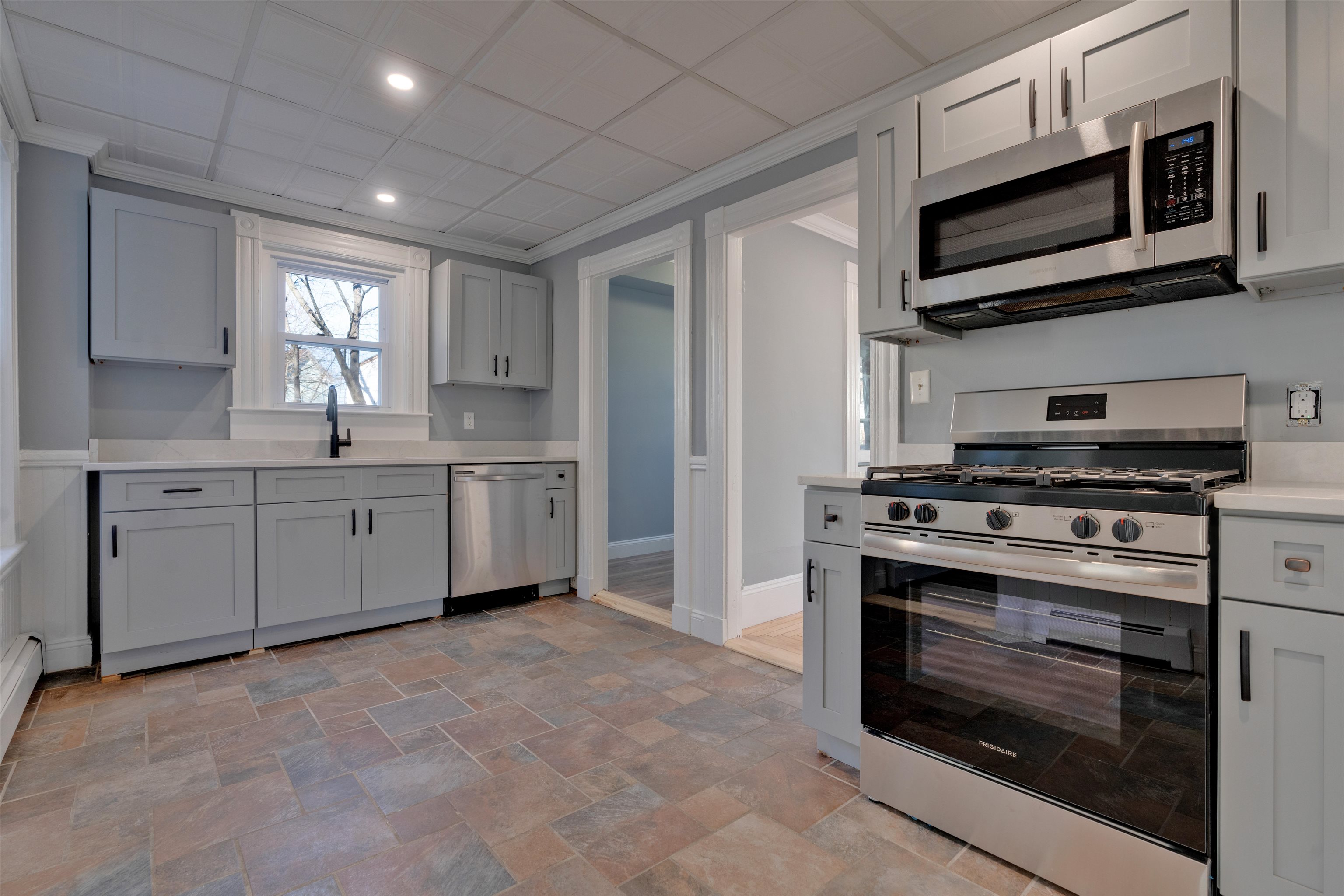 74 Charles Street, Unit 2 Rochester, NH 03867 - Photo 2 of 42