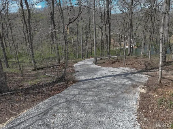 $795,000 | 2456 Alpine Peak Drive, Innsbrook, MO 63390