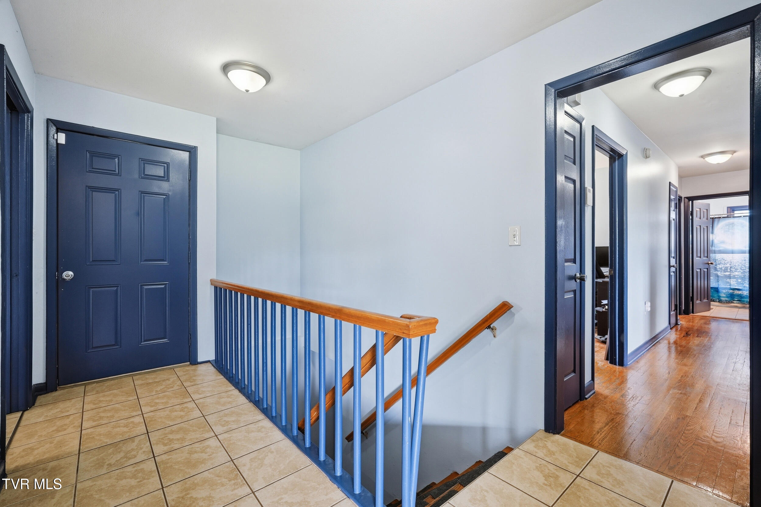 428 Merman Road Kingsport, TN 37663 - Photo 5 of 40 5_428 merman rd-36
