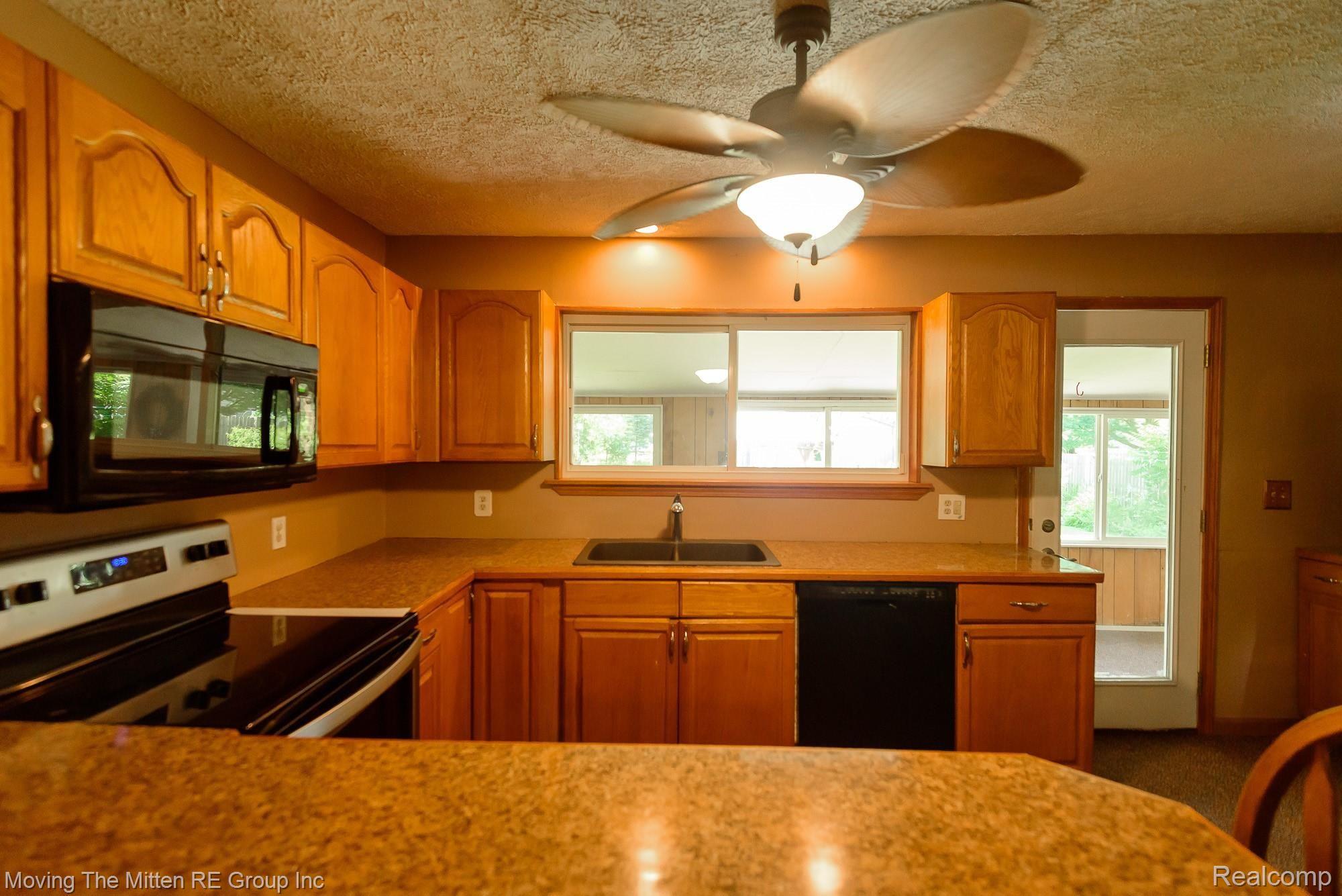 41834 Savage Road Belleville, MI 48111 - Photo 18 of 60 16.jpg